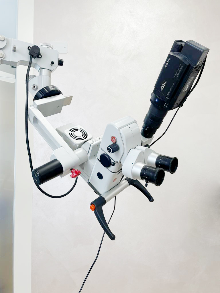 Microscopio operatorio ortodontico a gorizia